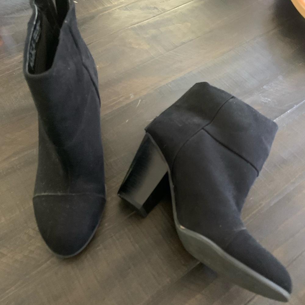 EUC Carlos Santana Ankle Boots 👢